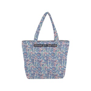 Sac à bandoulière matelassé à grande capacité avec impression personnalisée, sac fourre-tout en toile de coton de luxe matelassé, sac à bandoulière personnalisable - Product Image 1
