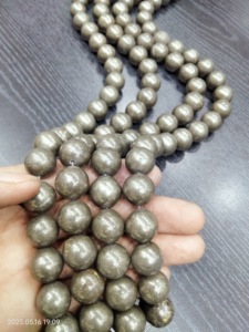 ลูกปัดพลอยไพไรต์แท้ธรรมชาติทรงกลมเรียบเนียน – ลูกปัดคริสตัลขัดเงาคุณภาพระดับ AAA สำหรับทำเครื่องประดับ - Product Image 3