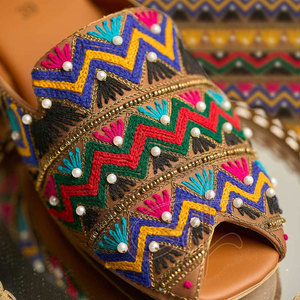 ผ้าสแปนเด็กซ์เนื้อนุ่มพิมพ์ลายปักหลากสีหลากสีผ้าสแปนเด็กซ์ด้านบนด้านนอกเป็นหนังแท้เทรนแฟชั่น khussa - Product Image 4