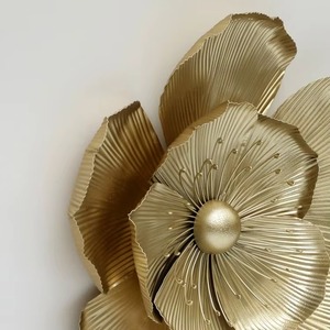 Décoration murale florale unique en métal, cadeaux de luxe pour le salon, art mural en fer provenant d'Inde - Product Image 6