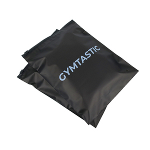 Sacs d'emballage en plastique à fermeture éclair coulissante OEM 2026 personnalisés, écologiques, noirs mats, givrés, en CPE, pour maillots de bain, vêtements et t-shirts - Product Image 6