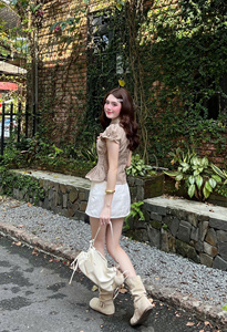 Fabricante de Ropa Vietnamita OEM ODM, Blusa de Manga Corta para Mujer, Estilo Dulce, Color Sólido, Corte Ajustado, Informal, Transpirable, para Verano - Product Image 5