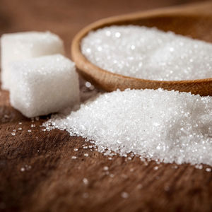 Azúcar de remolacha refinada a granel, azúcar cristalino blanco de alta pureza, suministro del fabricante, grado industrial para alimentos ICUMSA 45 a precio competitivo - Product Image 2