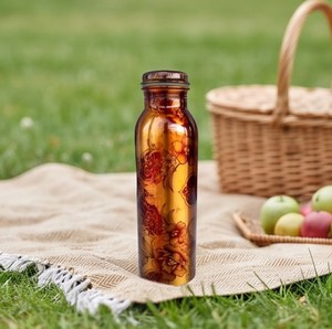 Bouteille d'eau en cuivre avec bouchon à vis et motif floral rouge pour la vaisselle de table et la vaisselle élégante - Product Image 4