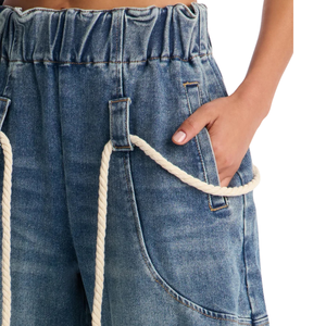 Pantalon cargo en jean pour femme, coupe large, taille mi-haute, ample, respirant, style streetwear décontracté, bleu délavé, taille à cordon de serrage, poches utilitaires - Product Image 3