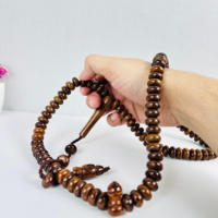 Boîte murale religieuse OEM personnalisée, polie à la main, ronde, fabriquée en Inde, en acacia ambré, avec 100 perles, pour chapelet catholique, en bois