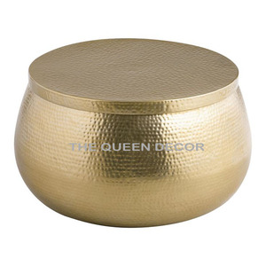 Mesa de Centro de Aluminio con Diseño Martillado en Forma de Diamante y Acabado Antiguo en Latón para Decorar el Interior de tu Hogar y Oficina - Product Image 2