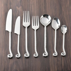 Ensembles de couverts en acier inoxydable de haute qualité avec design martelé pour la maison, taille personnalisée et couleur argent, ensembles de service pour salades - Product Image 2