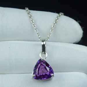 จี้รูปสามเหลี่ยมสองสีแทนซาไนต์ เงินแท้ 925 ของขวัญวันครบรอบเดือนธันวาคม - Product Image 1