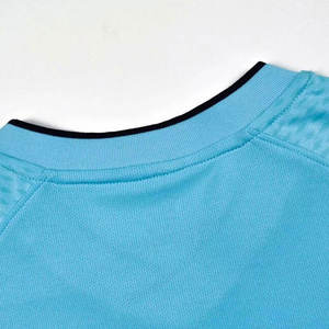 Ensemble d'uniformes de handball personnalisés, respirant, à séchage rapide, maillot et short légers, vêtements de sport d'équipe pour l'entraînement et la compétition, vente en gros - Product Image 3