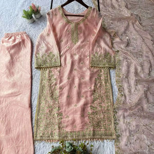 Elegante Conjunto de Kurti y Pantalón de Seda JMY para Fiesta con Bordado Intenso - Product Image 1