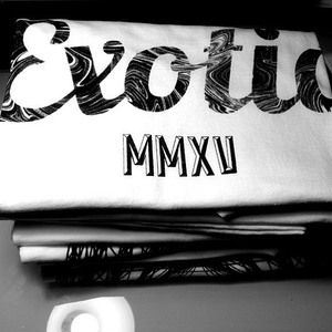 Camiseta de Hombre de Algodón Mercerizado Personalizada con Tacto Suave de Lujo y Fabricación de Prendas de Alta Gama para Marcas de Ropa Premium - Product Image 1