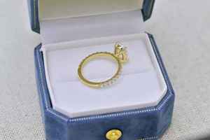 Bague en or jaune 9K certifiée IGI avec diamant ovale CVD de 4 carats, couleur F, pureté VS1, bijoux fins pour femmes, design de luxe, mariage, OEM - Product Image 4
