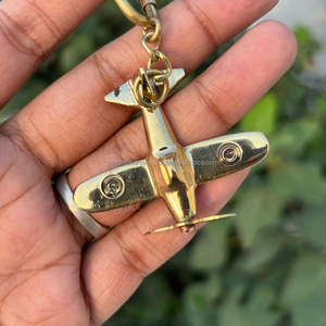 Porte-clés avion en laiton fait main, mini modèle d'avion pour les amateurs de voyage - Product Image 4