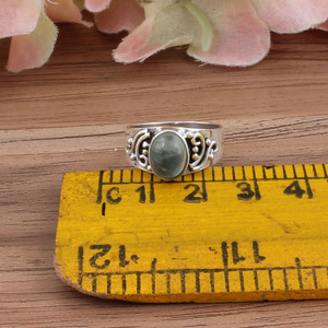 Bague de mariage classique délicate en argent sterling 925 avec pierre de naissance en préhnite naturelle, bijoux minimalistes en pierres précieuses taillées, vente en gros - Product Image 4
