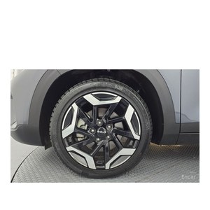 Kia Seltos 2023, 1.6 Turbo Gasolina, 2WD, con Caja de Cambios Automática, Asientos de Cuero, Cámara Trasera, Volante a la Izquierda - Product Image 4