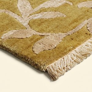 Alfombra Antideslizante Ecológica de Lana Color Marfil Dorado, Hecha a Mano con Diseño Botánico de Hojas de Vid, Elegante Alfombra para Sala de Estar - Product Image 5
