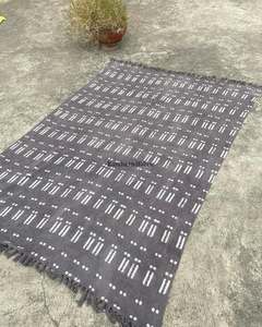 ผ้าห่มราคาถูกขายส่ง ผ้าฝ้ายพิมพ์ลายบล็อกด้วยมือ พร้อมพู่ห้อย ผลิตด้วยมือจากอินเดีย - Product Image 2