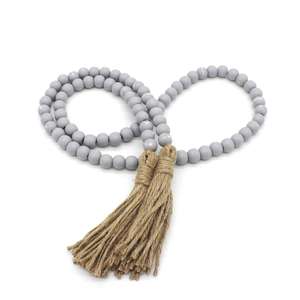 Guirlande de perles en bois avec pompons, style rustique campagnard, gris vieilli, chaîne de perles de prière en bois, décoration murale pour la maison et les fêtes - Product Image 3