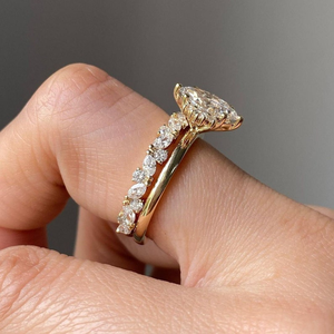 Élégante bague solitaire en or massif avec diamant blanc taille marquise, ensemble de bijoux de mariée pour fiançailles, mariage et occasions spéciales - Product Image 2