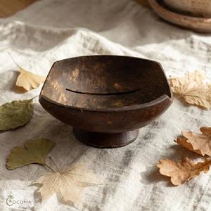Porte-savon en coquille de noix de coco naturelle avec logo gravé au laser, ventouse étanche, design traditionnel pour salle de bain et cuisine - Product Image 1