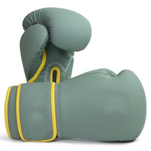 Gants de boxe en cuir de protection avec logo personnalisé imprimé pour adultes, usage en salle de sport - Product Image 1
