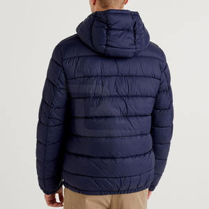 Chaqueta Acolchada Cálida con Forro Transpirable y Costuras Resistentes para Viajes al Aire Libre y Estilo Urbano - Product Image 4