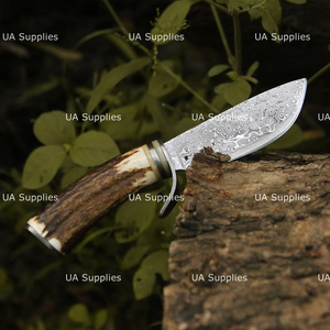 Cuchillo de caza de hoja fija de acero de Damasco con diseño de gota de lluvia, mango de cuerno de ciervo natural, personalizable OEM, 1 año de garantía, de UA Supplies - Product Image 3