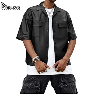 Camisa de Cuero Negra Oversize para Hombre, Manga Corta, Cierre de Botones, Estilo Casual Urbano, Cuello Solapa, Estilo Cargo - Product Image 1