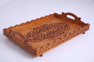 Plateau en bois sculpté à la main, rectangulaire, design traditionnel, motif abstrait, plateau décoratif, fonction poignée, artisanat en bois - Product Image 6