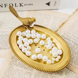 Plateau de présentation de bijoux élégant et contemporain pour la décoration intérieure - Product Image 4