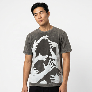 เสื้อยืดแขนสั้นสีเทาสำหรับผู้ชายพิมพ์ลายมือสีขาวคอกลมทรงลำลองแบบเจอร์ซีย์ - Product Image 4