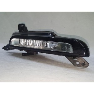 Phare antibrouillard droit d'occasion Evoque GJ3215200AA - Product Image 3