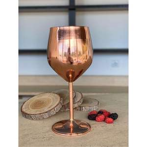 Ensemble de verres à vin martelés en cuivre faits à la main, verres à martini, coupes à cocktail, verrerie à pied en métal pour bar, fête, mariage, cadeau, avec paille - Product Image 6