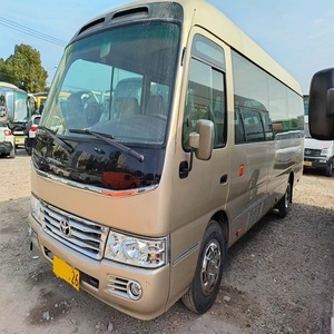 Autobús Usado Tipo Coaster con 29+1 Asientos de Cuero, 30 Plazas, Caja de Cambios Automática, Tracción en las Cuatro Ruedas, Interior Claro/Oscuro, Modelo Euro 4 R15 - Product Image 3