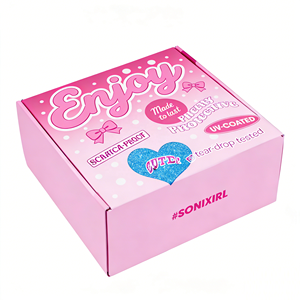 Caja de Envío Navideña Personalizada de Alta Calidad con Laminado Mate y Cartón Corrugado para Empaque de Ropa y Vestidos de Marca - Product Image 1