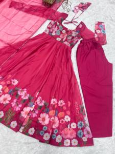 Tenues de mariée indiennes et pakistanaises les plus exportées, élégantes et tendance, costumes Salwar, tenues de soirée, exclusifs, ethniques, magnifiques pour l'hiver - Product Image 6