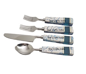 Couverts de cuisine cuillères à soupe argenterie en acier inoxydable et manche en résine vente en gros couverts couverts ensembles de vaisselle - Product Image 4