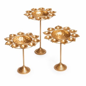 Iron Diwali Urli Stand Round Modern Design Self-adhesive Customized Indoor Home <b>Decor</b> Living <b>Room</b> Tabletop Use Durable - Product Image 4