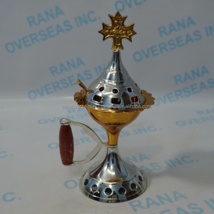 Quemador de Incienso de Latón con Tapa Ornamental en Forma de Cruz y Asa de Madera para Rituales Espirituales y Culto Religioso - Product Image 4