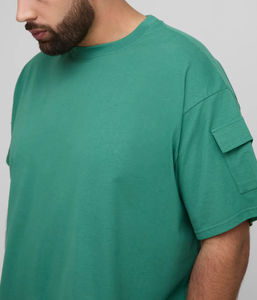 Ensemble homme 2 pièces personnalisé : t-shirt et short en coton lourd 100 %, logo imprimé DTG, couleur unie - Product Image 6