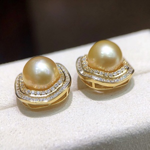 Boucles d'oreilles fines en argent sterling 925 plaqué or 18 carats avec perle naturelle ronde de 12-11 mm, style polyvalent exquis, presque sans défaut - Product Image 4