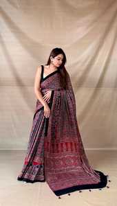 Traditional <b>Indian</b> Women's Cotton Embroidered <b>Kurta</b> With Peacock Design For Casual Wear All Seasons - Product Image 3