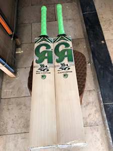 Bate de críquet de madera de sauce inglés CA Sports BA 56 Players Babar Azam Edition con funda de bate de regalo, agarre adicional y lámina protectora incluidos. - Product Image 1