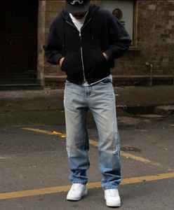 กางเกงยีนส์เดนิมสีน้ำเงินทรงตรงสำหรับผู้ชาย กางเกงยีนส์เดนิมสีฟ้าอ่อนสำหรับผู้ชาย ผู้ผลิตกางเกงยีนส์เดนิมขายส่ง กางเกงยีนส์เดนิมขาดสำหรับผู้ชาย - Product Image 1