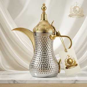 Cafetera Dallah árabe de lujo con grabados dorados y mango de madera, tetera de metal para el mercado de Oriente Medio - Product Image 5
