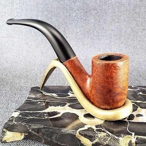 Pipa de Fumar de Briar Curvada, Acabado Tradicional en Laca, Pipa de Tabaco Hecha a Mano, Superficie de Madera Lisa, Fácil de Agarrar - Product Image 4