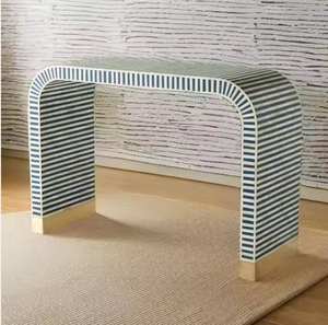 Mesa de Noche Artesanal con Incrustaciones de Hueso para Decoración Navideña del Hogar, Diseños Personalizados, Mesa de Noche de Estilo Antiguo con Incrustaciones de Hueso y Madreperla - Product Image 1