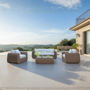 Conjunto de Sofá Lounge de Mimbre Marrón de Diseño con Cojines Gruesos y Cómodos - Product Image 1