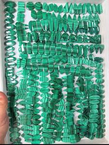Paire de cabochons en malachite et agate naturelle de qualité AAA, soigneusement fabriqués à la main, pierres précieuses vertes pour la fabrication de bijoux - Product Image 2